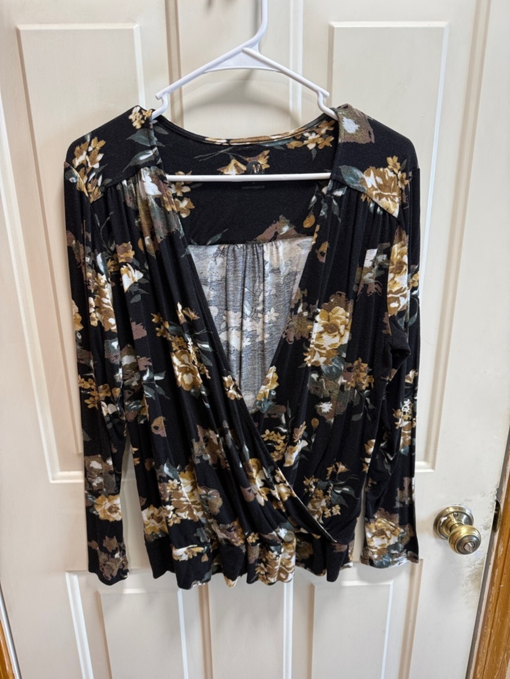 Women’s Black Floral Wrap Top - Elegant Long Sleeve size L